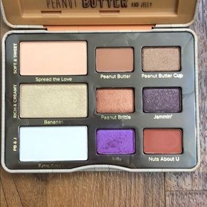 Too Faced Peanut Butter and Jelly Palette